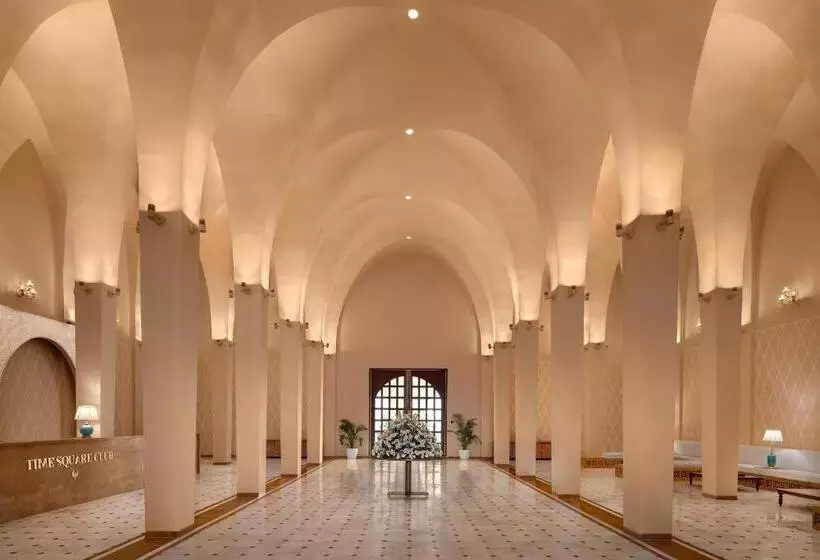 ホテル Time Square Resort & Spa Bhuj