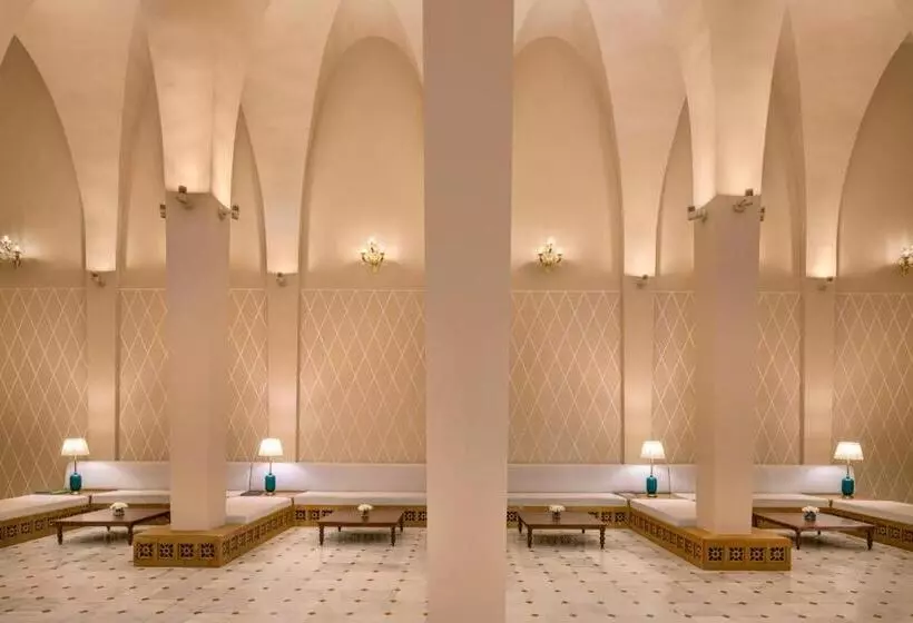 ホテル Time Square Resort & Spa Bhuj
