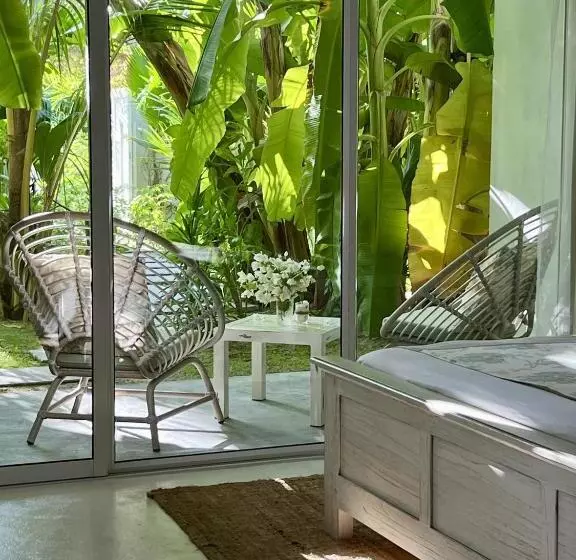 پانسیون Fairytale Inn