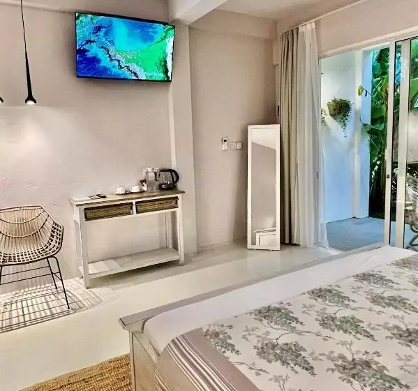 پانسیون Fairytale Inn