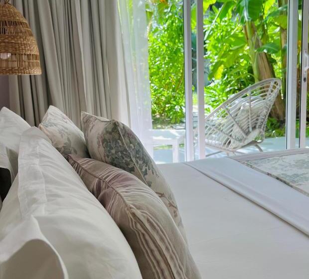 پانسیون Fairytale Inn