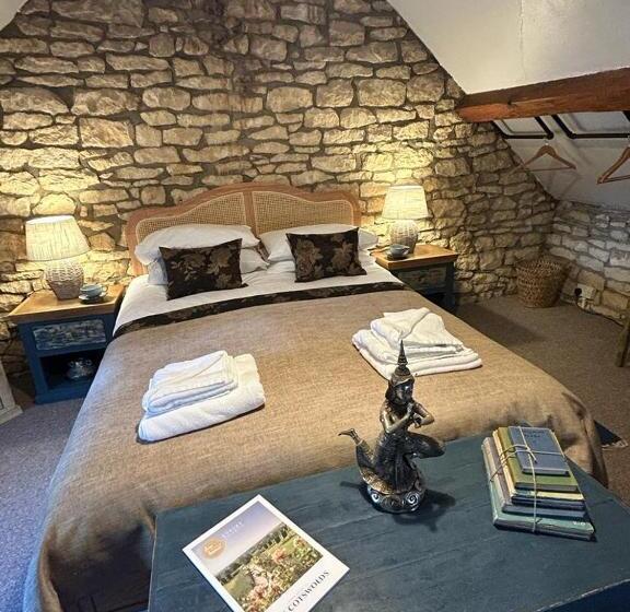 پانسیون Siam Cottage Guesthouse Over 300 Years Old With Thai Restaurant