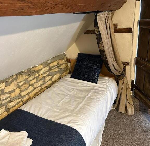 پانسیون Siam Cottage Guesthouse Over 300 Years Old With Thai Restaurant