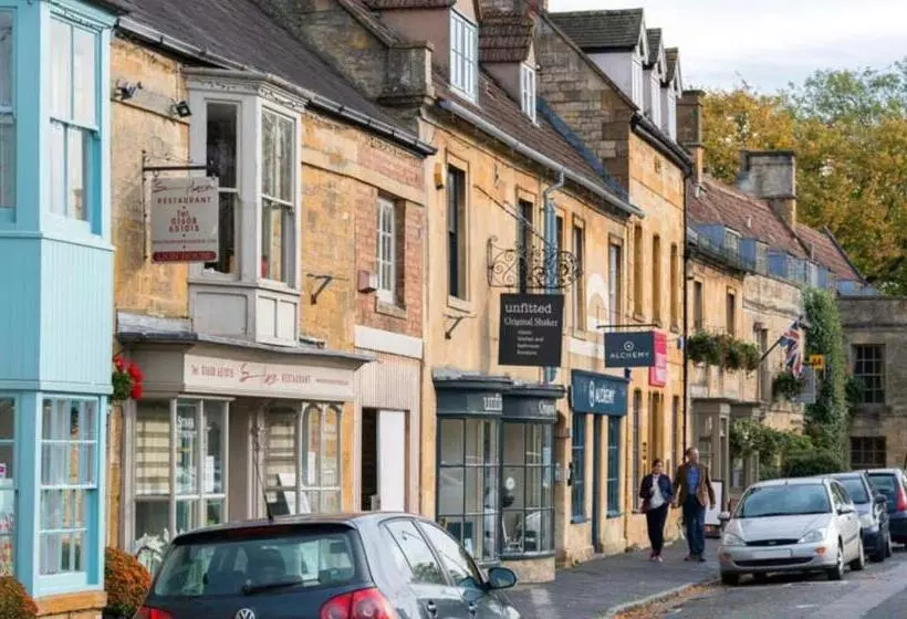 ペンション Siam Cottage Guesthouse Over 300 Years Old With Thai Restaurant