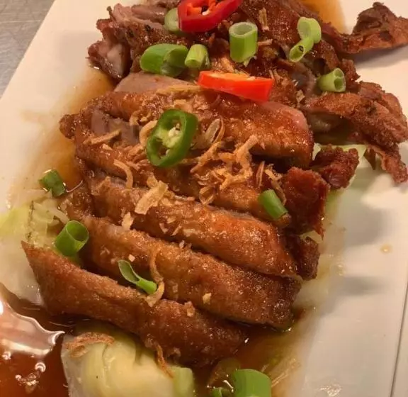 ペンション Siam Cottage Guesthouse Over 300 Years Old With Thai Restaurant