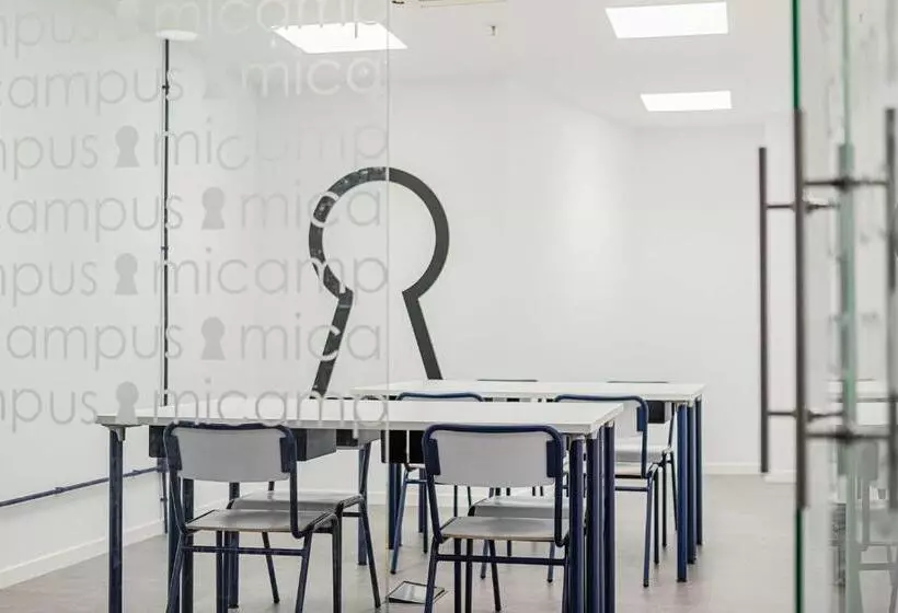 Retkeilymaja Micampus Santander Student Residence