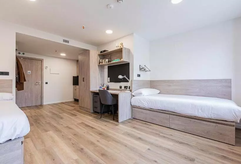 Retkeilymaja Micampus Santander Student Residence