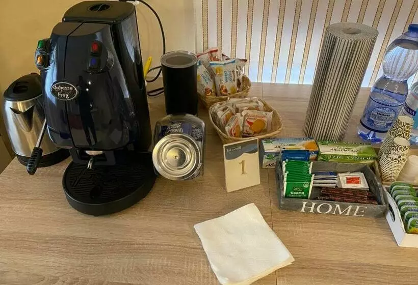 ベッドアンドブレックファースト Bed&breakfast   Lafoce