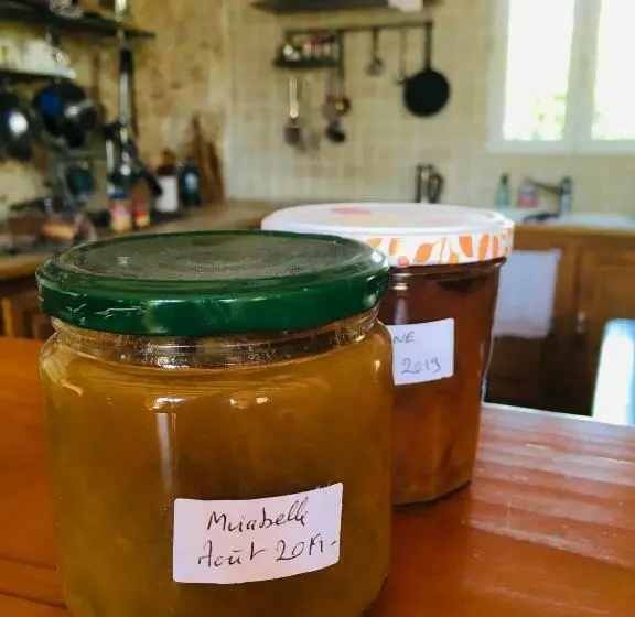 تختخواب و صبحانه Maison Aubergerac