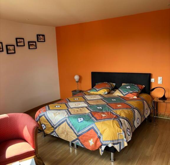 تختخواب و صبحانه Nid De Pie