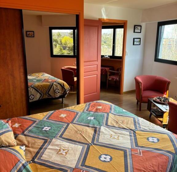 تختخواب و صبحانه Nid De Pie