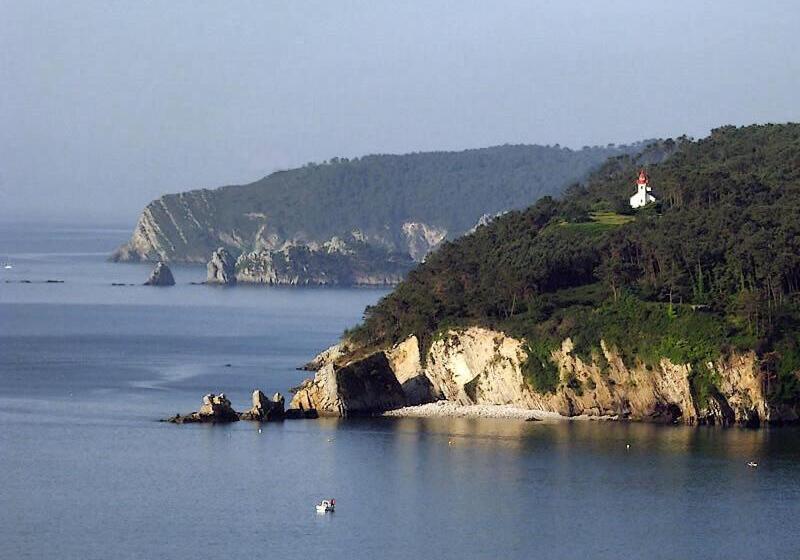 تختخواب و صبحانه Nid De Pie