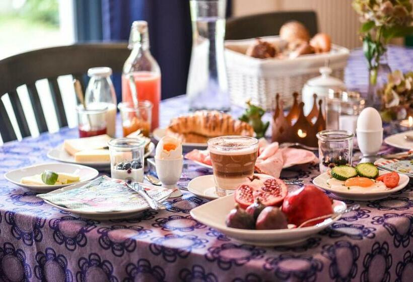 Bed and Breakfast Pension Froschkönig