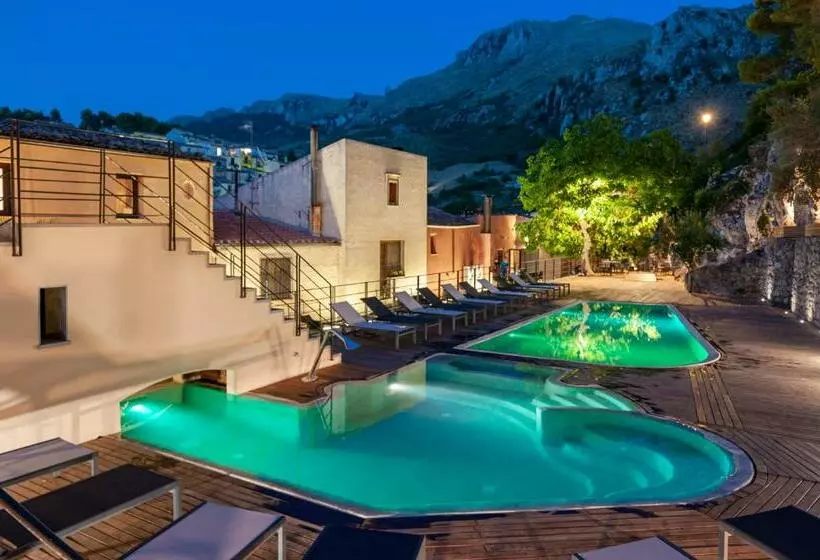 ホテル Gratteri Resort