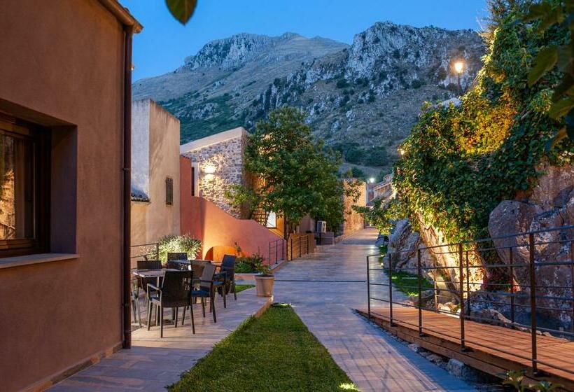 בית מלון כפרי Gratteri Resort