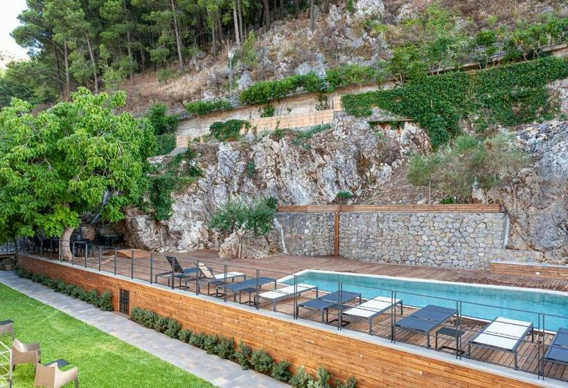 בית מלון כפרי Gratteri Resort