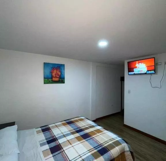 هتل Hostal El Rio