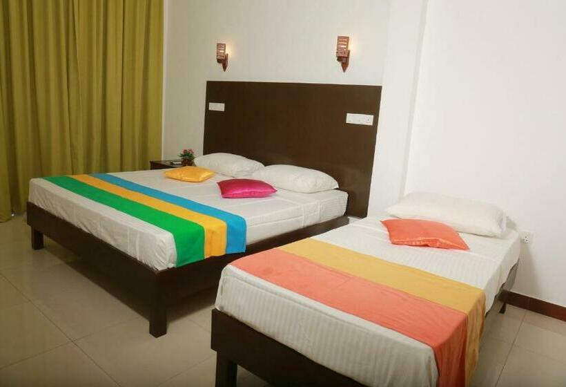 בית מלון כפרי Jayaa Beach