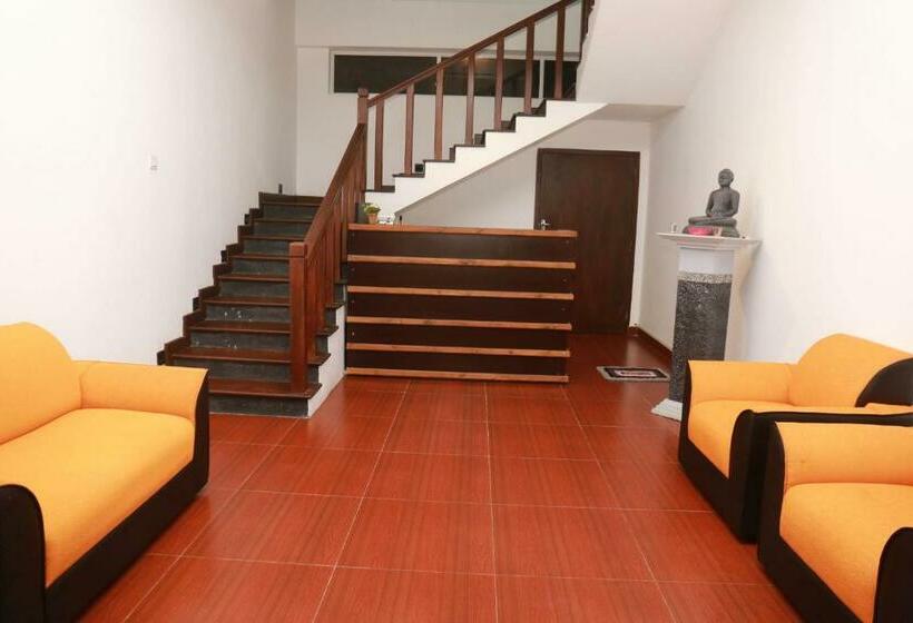 בית מלון כפרי Jayaa Beach