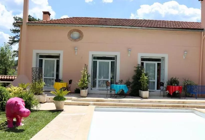 Aamiaismajoitus (B&B) La Casa Color