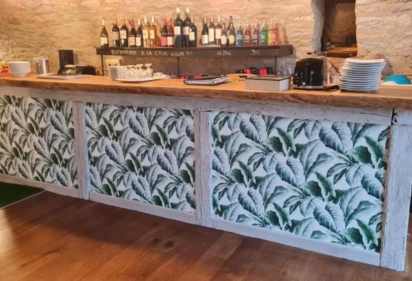 민박 La Casa Color