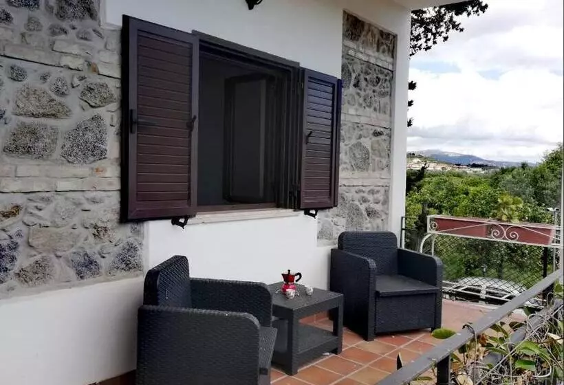 Ludomar Country Residence   Rooms & Apartments