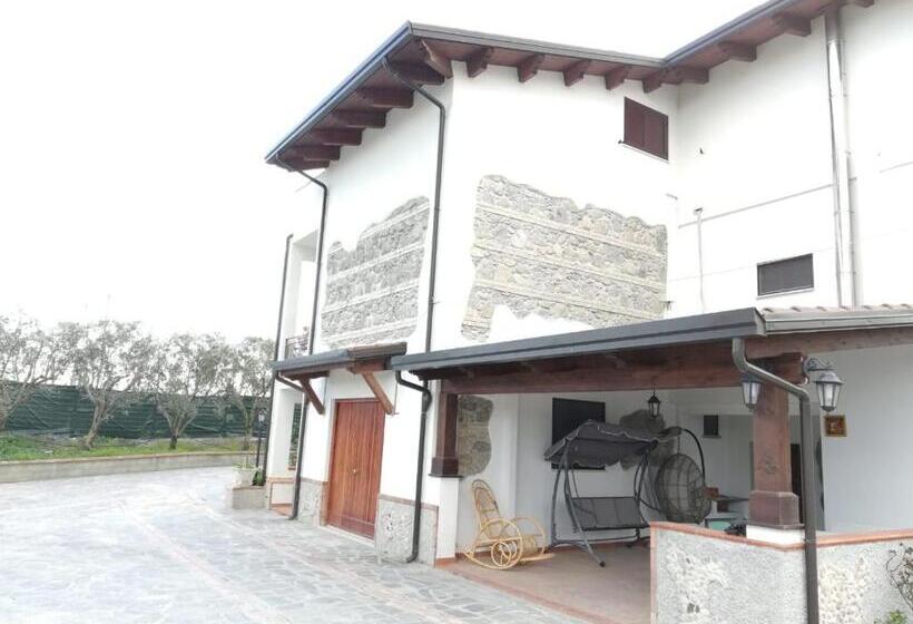 Ludomar Country Residence Rooms & Apartments