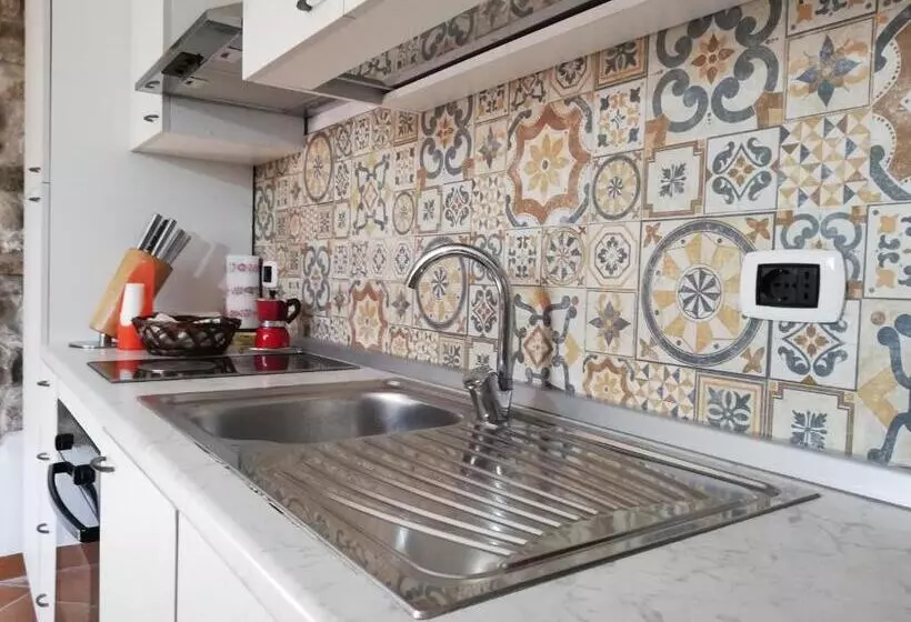 Ludomar Country Residence   Rooms & Apartments