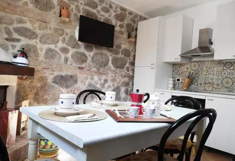 Ludomar Country Residence   Rooms & Apartments