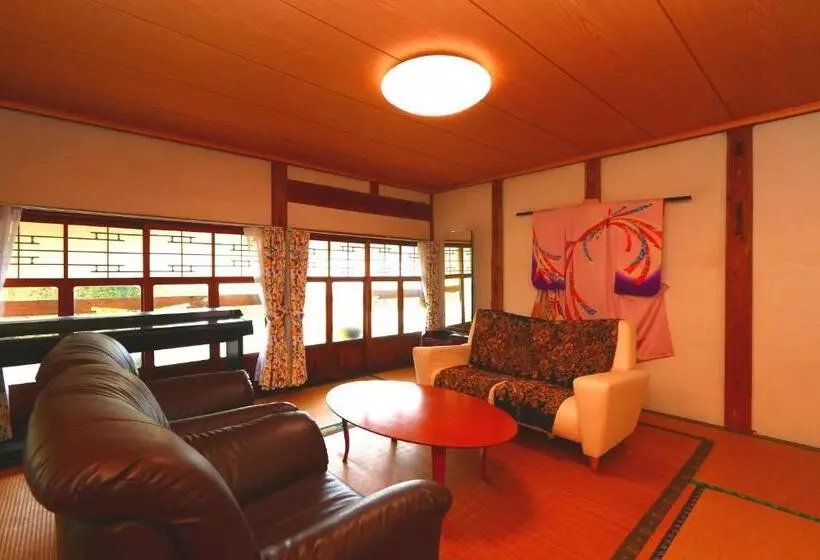 ペンション Tubakiann