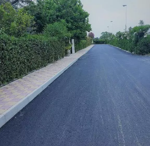 استراحتگاه Suite Bice In Villaggio Seleno