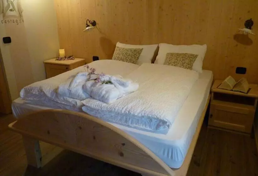 ホテル Agritur Dal Fior La Casa Nel Bosco