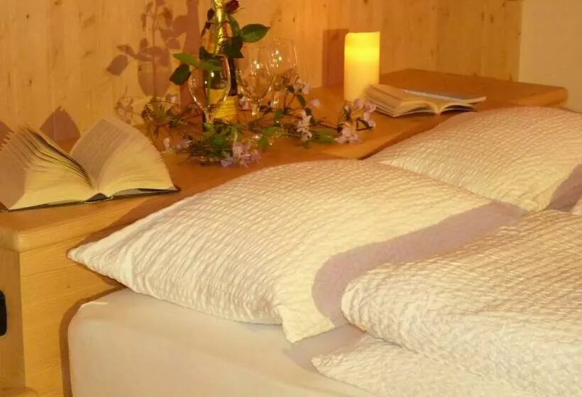 ホテル Agritur Dal Fior La Casa Nel Bosco