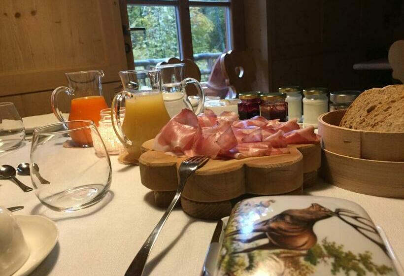 Отель Agritur Dal Fior La Casa Nel Bosco