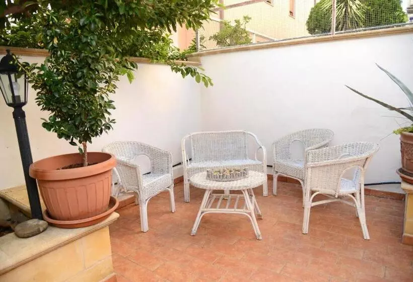 Majatalo Jonico Guest House