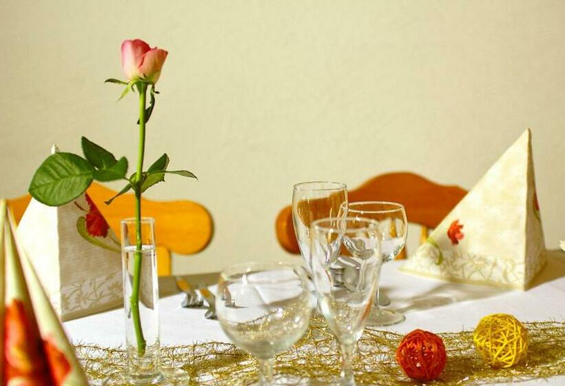 호스텔 Gasthof Zum Strauß