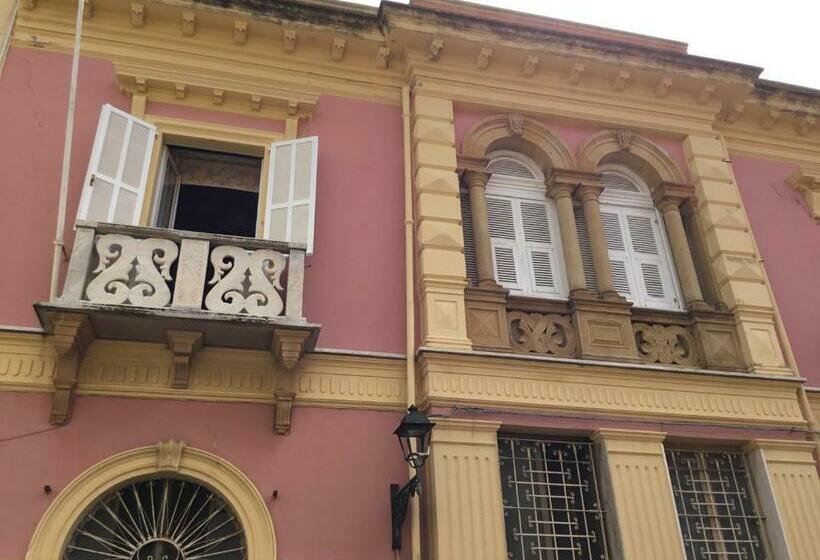 مبيت وإفطار Casa Tonina