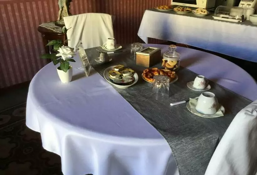 ベッドアンドブレックファースト Casa Tonina