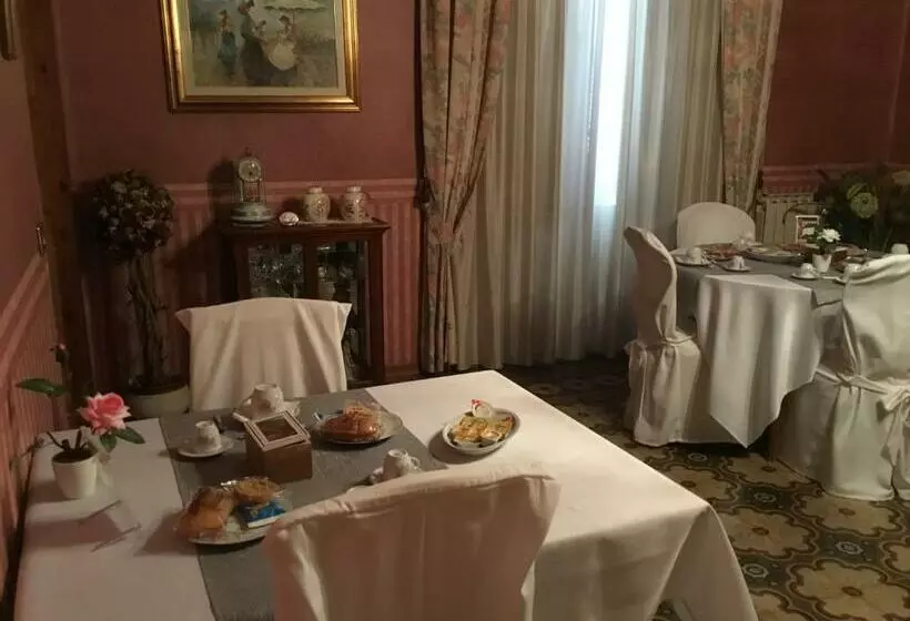 ベッドアンドブレックファースト Casa Tonina