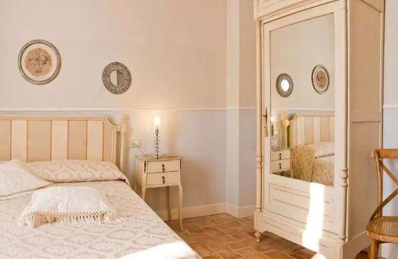 ベッドアンドブレックファースト Giardino Dei Sugheri