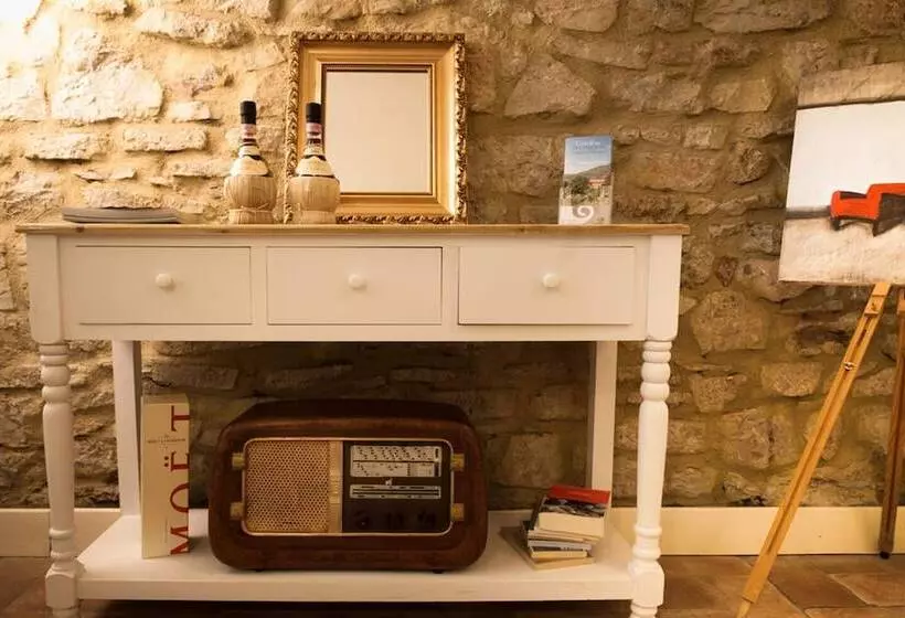 ベッドアンドブレックファースト Giardino Dei Sugheri