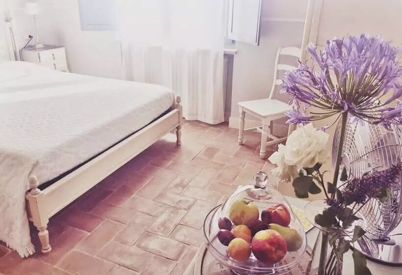 ベッドアンドブレックファースト Giardino Dei Sugheri