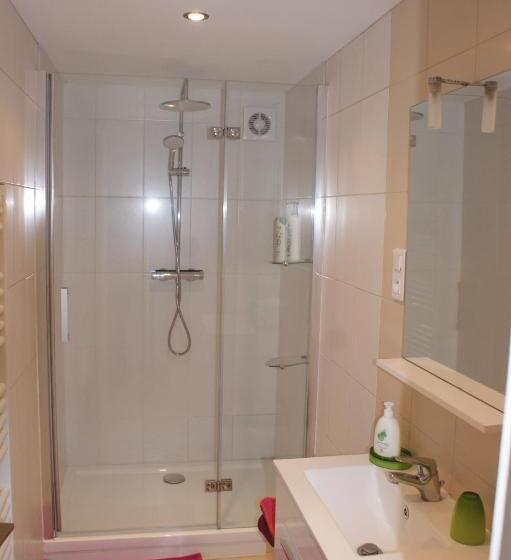 مبيت وإفطار La Kerandière