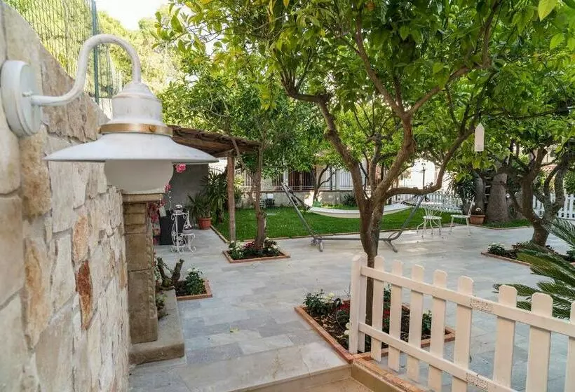 Aamiaismajoitus (B&B) Villa Imperamare