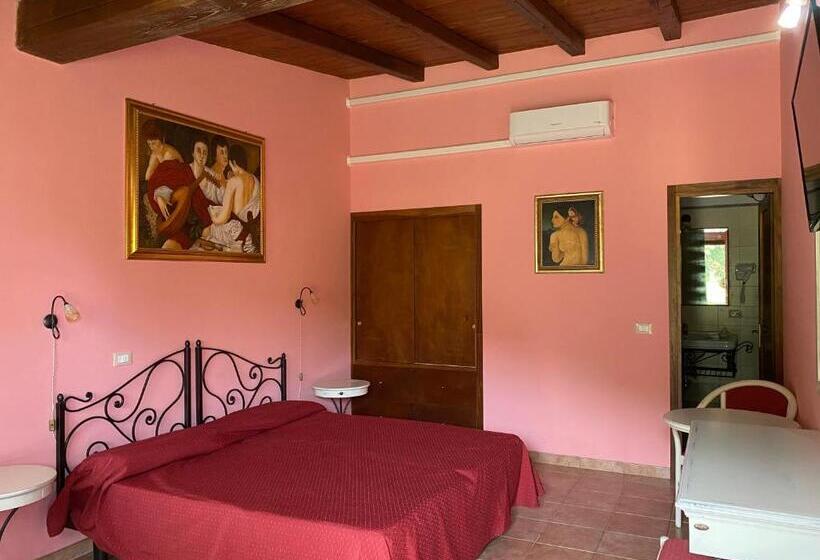 ホテル Agriturismo Montefosco