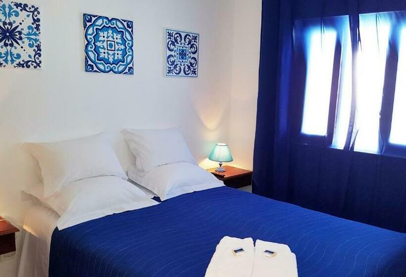 פנסיון Golfinho Azul