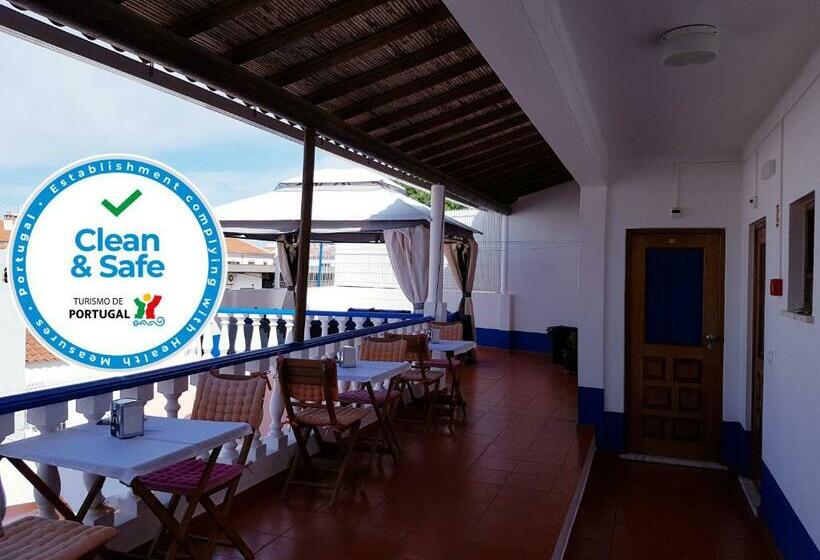 פנסיון Golfinho Azul