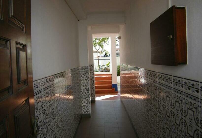 פנסיון Golfinho Azul