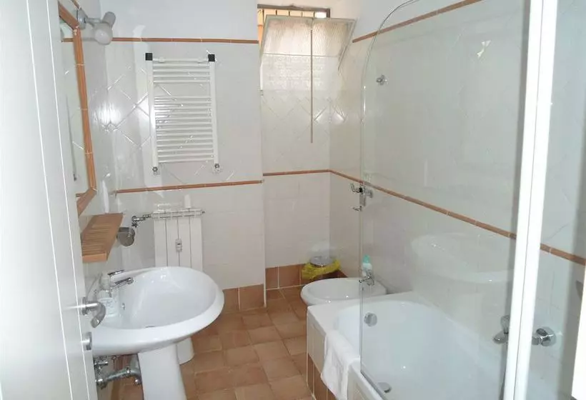 ベッドアンドブレックファースト Altobelli