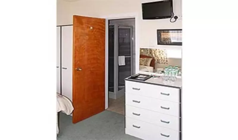 مبيت وإفطار Four Seasons